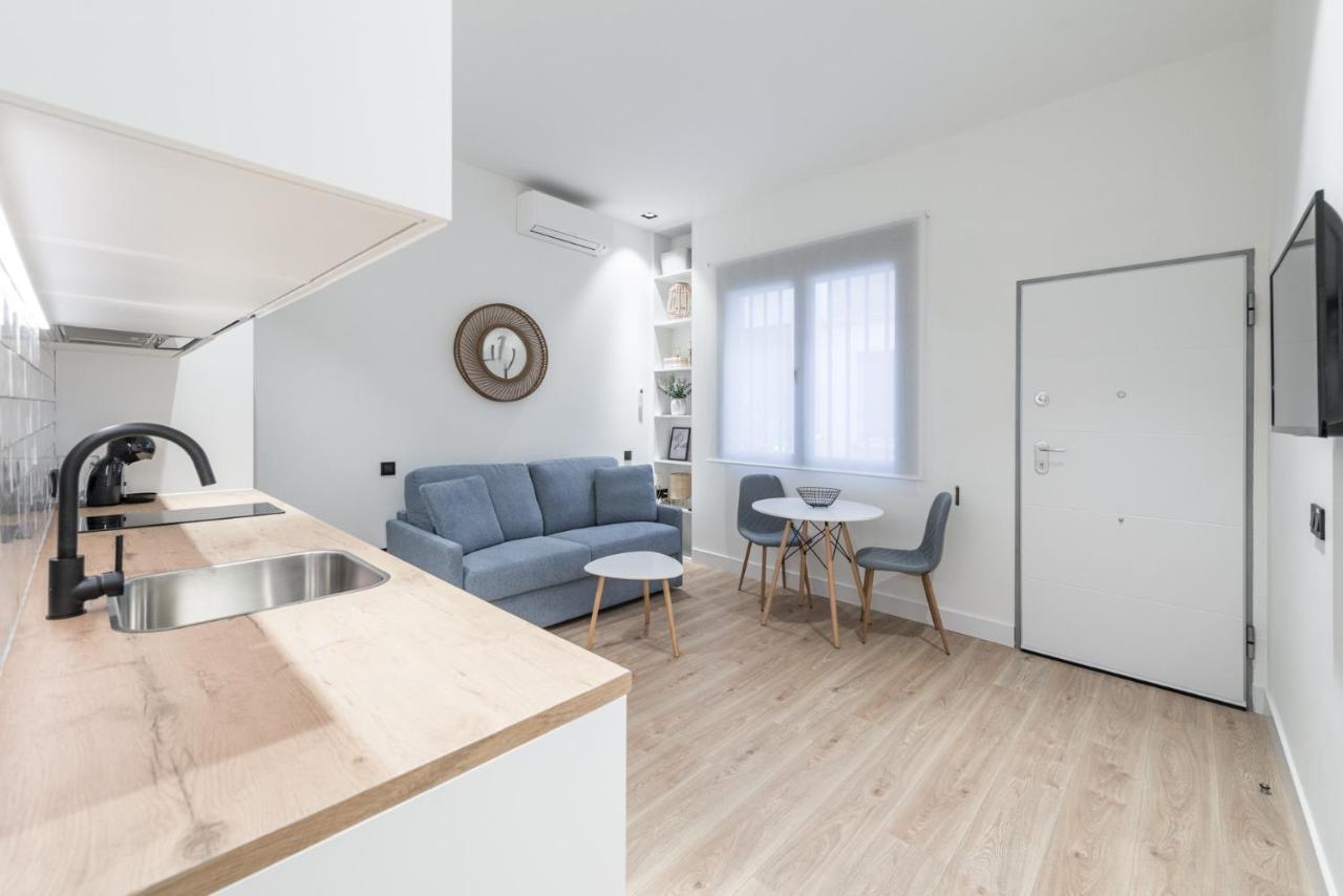 Apartament Jes B Close To Bernabeu Stadium マドリード エクステリア 写真